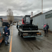 Отгрузка погрузчика с бортовым поворотом Quadtrac SSL120